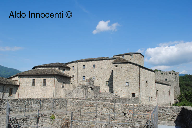 PONTREMOLI: CASTELLO DEL PIAGNARO 10’ IMMAGINE